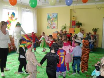 MŠ Kolkáreň Podbrezová - Karneval MŠ Kolkáreň Podbrezová - Karneval