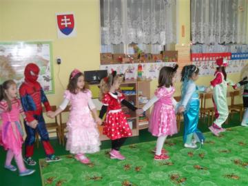 MŠ Kolkáreň Podbrezová - Karneval MŠ Kolkáreň Podbrezová - Karneval