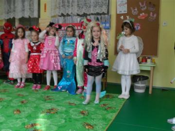 MŠ Kolkáreň Podbrezová - Karneval MŠ Kolkáreň Podbrezová - Karneval