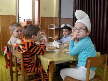 MŠ Kolkáreň Podbrezová - Karneval MŠ Kolkáreň Podbrezová - Karneval