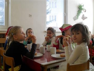 MŠ Kolkáreň Podbrezová - Karneval MŠ Kolkáreň Podbrezová - Karneval