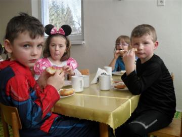 MŠ Kolkáreň Podbrezová - Karneval MŠ Kolkáreň Podbrezová - Karneval