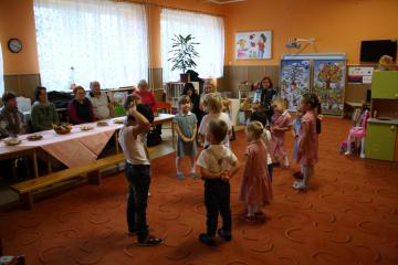 Mesiac úcty k starším 2015 Mesiac úcty k starším 2015