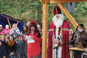 PODBREZOVSKÝ JARMOK 10. 12. 2016 PODBREZOVSKÝ JARMOK 10. 12. 2016