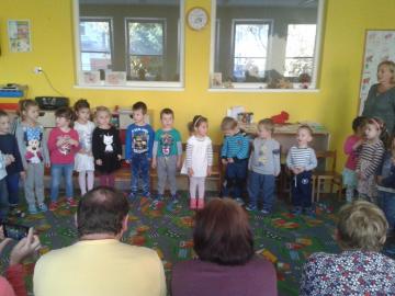 Vystúpenie pre starých rodičov Vystúpenie pre starých rodičov