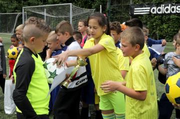 FUTBALOVÝ TURNAJ O POHÁR STAROSTU OBCE PODBREZOVÁ FUTBALOVÝ TURNAJ O POHÁR STAROSTU OBCE PODBREZOVÁ