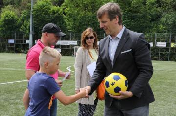 FUTBALOVÝ TURNAJ O POHÁR STAROSTU OBCE PODBREZOVÁ FUTBALOVÝ TURNAJ O POHÁR STAROSTU OBCE PODBREZOVÁ
