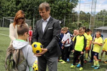FUTBALOVÝ TURNAJ O POHÁR STAROSTU OBCE PODBREZOVÁ FUTBALOVÝ TURNAJ O POHÁR STAROSTU OBCE PODBREZOVÁ